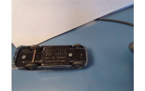 DINKY TOYS 24X FORD VEDETTE