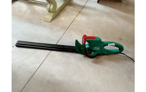 TAILLE HAIE electrique bosch