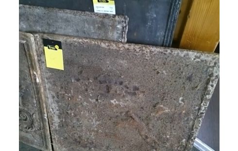 PLAQUE DE CHEMINEE .