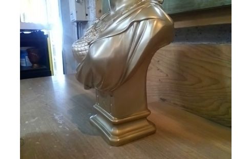 BUSTE MARIA MARBOT + SUPPORT