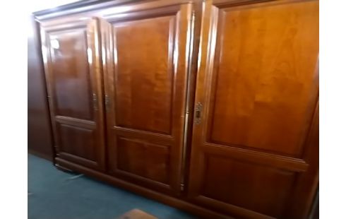 ARMOIRE 3 PORTES MERISIER