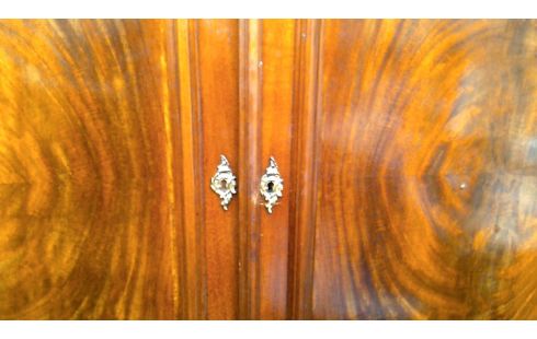 ROPERO VETA DE CAOBA ESTILO LUIS XV 2 PUERTAS / 2 CAJONES