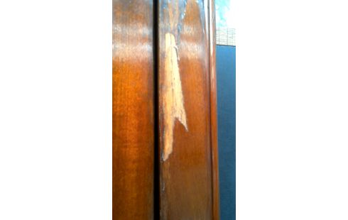 ROPERO VETA DE CAOBA ESTILO LUIS XV 2 PUERTAS / 2 CAJONES