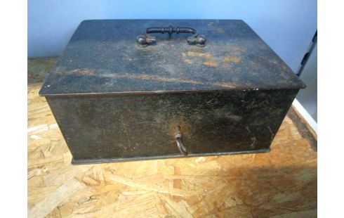 DECORATION CAISSETTE +CLE