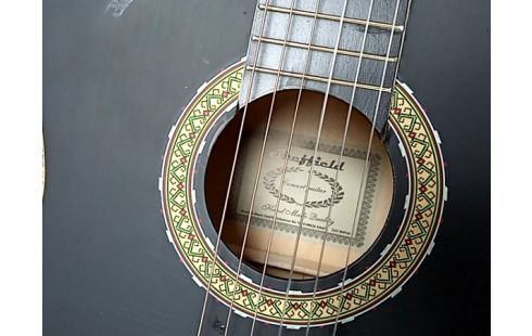 GUITARE  MADE IN GERMANY