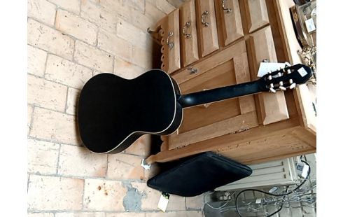 GUITARE  MADE IN GERMANY