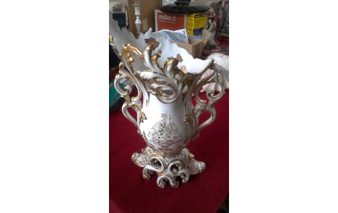 VASE VIEUX PARIS BLANCHE PORCELAINE OR