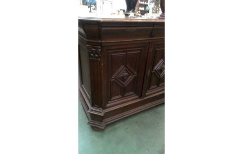 BUFFETKAST. EIK STIJL