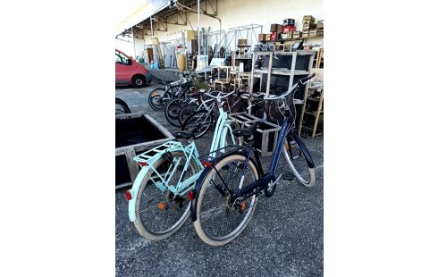 VELO DE FEMME PANIER BTWIN DIVERS COLORIS