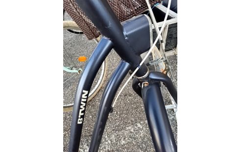 VELO DE FEMME PANIER BTWIN DIVERS COLORIS