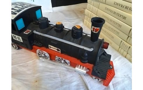 JOUET LOCOMOTIVE PEPITA 19