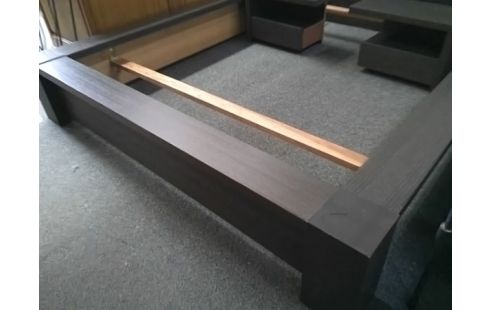 LIT AVEC 2 CHEVETS 140X190 SANS SOMMIER