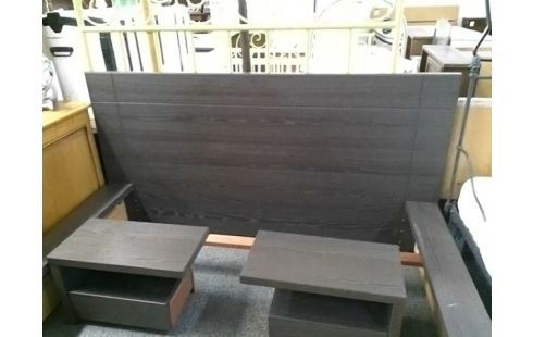 LIT AVEC 2 CHEVETS 140X190 SANS SOMMIER