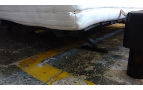 SOMMIER SUR PIED + MATELAS