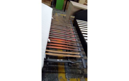 SOMMIER SUR PIED + MATELAS