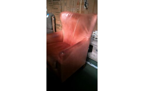 SILLÓN DE CUERO CLUB MARRÓN VAQUETA