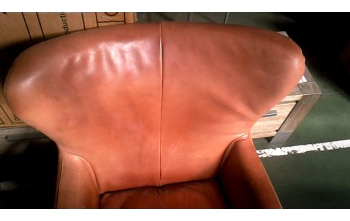 SILLÓN DE CUERO CLUB MARRÓN VAQUETA