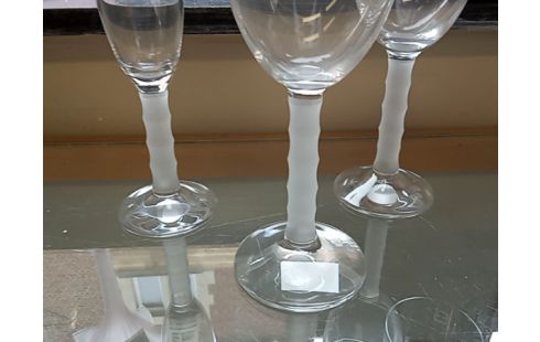 VERRES A VIN CRISTAL LOT 3