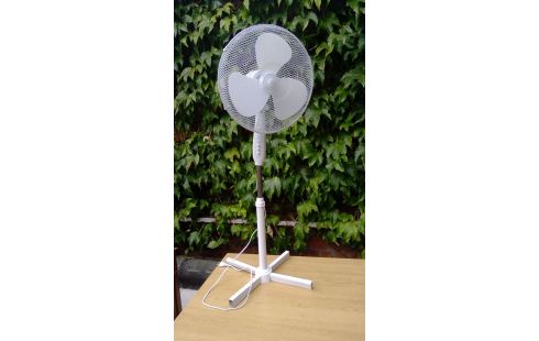 VENTILATEUR SUR PIED