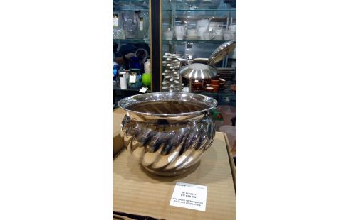 ELEMENTO PARA OCULTAR MACETAS METAL PLATEADO