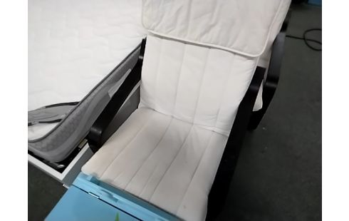 FAUTEUIL IKEA (TACHÉ)