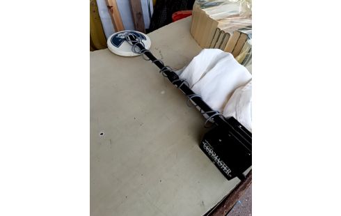 DETECTEUR DE METAUX COIN MASTER +ACC RES