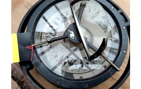 COMPAS sur cardan observator rotterdam