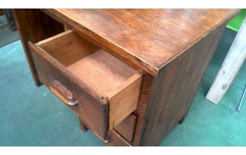 SCHREIBTISCH KLEINER ART DECO. 3 SCHUBLADEN