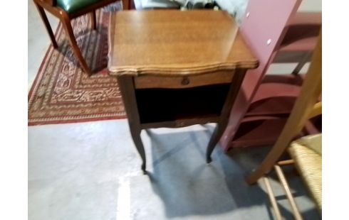 CHEVET EN CHENE 1T1N