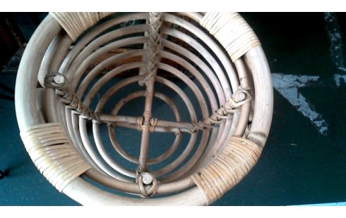 BLOEMPOTHOUDER ROTAN VINTAGE