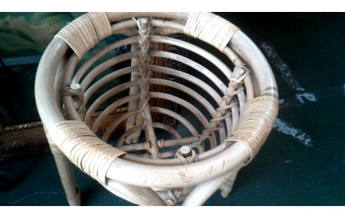 BLOEMPOTHOUDER ROTAN VINTAGE