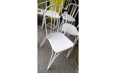 SERIE DE 4 CHAISES BLANCHES EN METAL