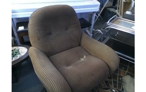 FAUTEUIL COTELE ANNEE 70 (USURE)