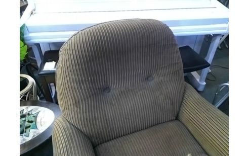 FAUTEUIL COTELE ANNEE 70 (USURE)