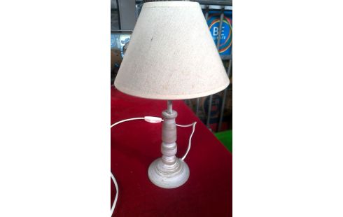 TAFELLAMP CERUSE HOUT