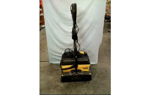 SCHEUERSAUGMASCHINE <KÄRCHER>