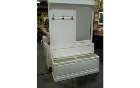 GARDEROBE WEISS HOLZ +SPIEGEL +KISTE <RENZ>