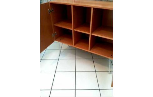 SIDEBOARD HOLZ 2-TÜREN 6-EBENEN METALLBEINE