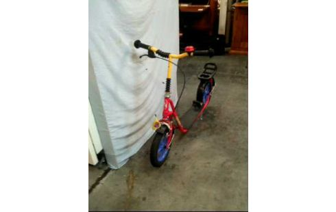 TRETROLLER <PUKY> ROT BLAU GELB