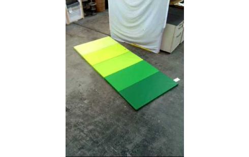 GYMNASTIKMATTE FALTBAR GRÜNTÖNE 78*135