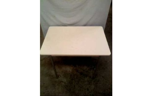 TISCH PLATTE WEIß STAHLFÜßE