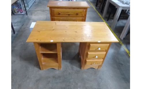 BUREAU 3 TIROIRS PIN EN L'ETAT