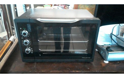ELEKTRISCHE OVEN ROWENTA IN DE STAAT