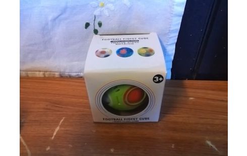 JOUET RUBIK'S CUBE BALLE
