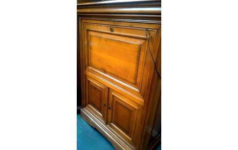 MUEBLE BAJO. CEREZO SILVESTRE ABATIBLES 2 PUERTAS ILUMINADO