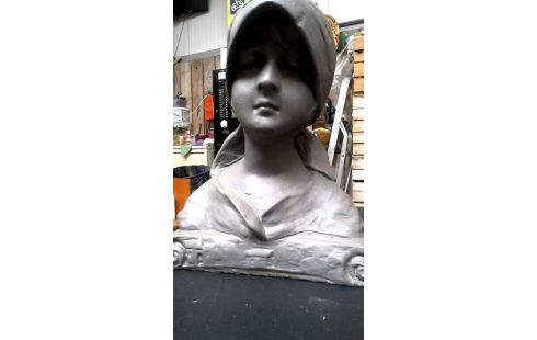 BUSTO MUJER GRIS
