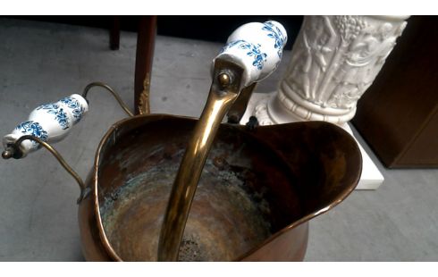 KESSEL KUPFER WEISS BLAU PORZELLAN