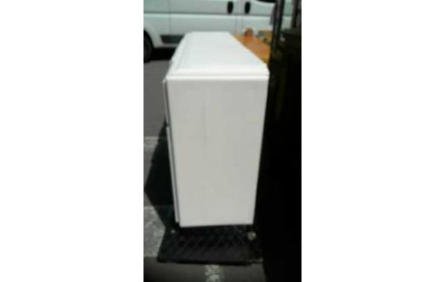 BUFFET VINTAGE BLANC