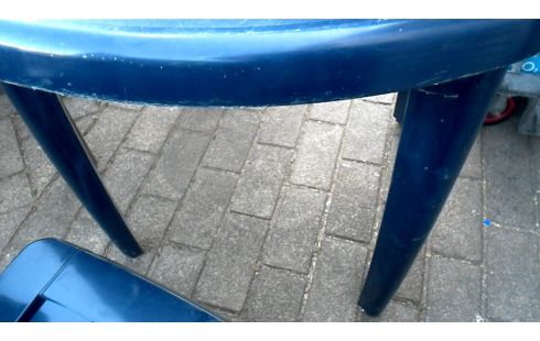 TUINTAFEL ROND BLAUW PVC