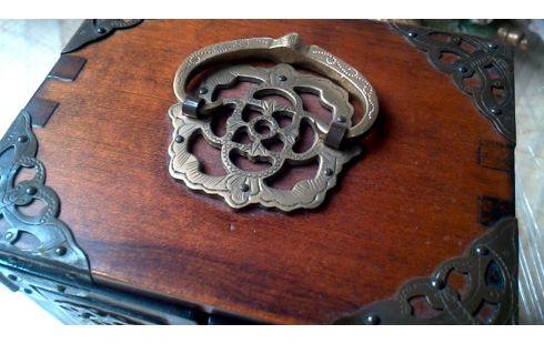 COFFRET A BIJOUX ORIENTAL 2 PORTES